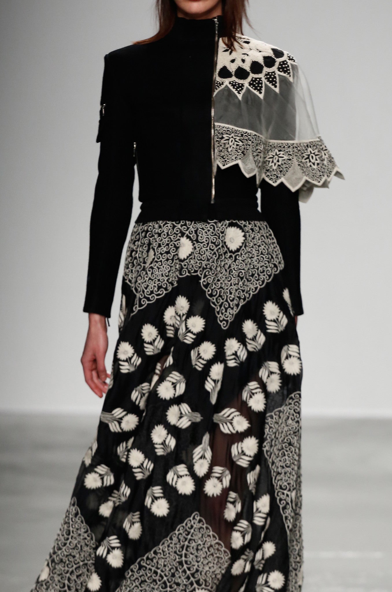 Robin Shoulder Cape Jacket