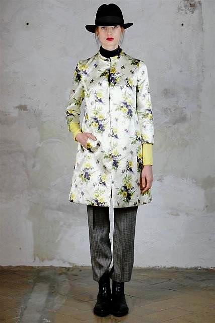 Floral silk coat - 80% off